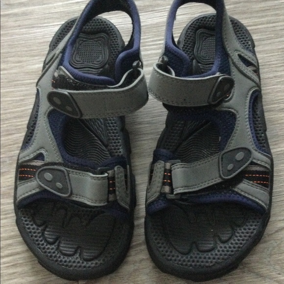 Hiking sandals - Picture 2 of 2